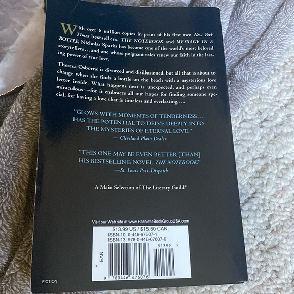 2 pc book set of Nicholas Sparks Novels - Picture 3 of 6